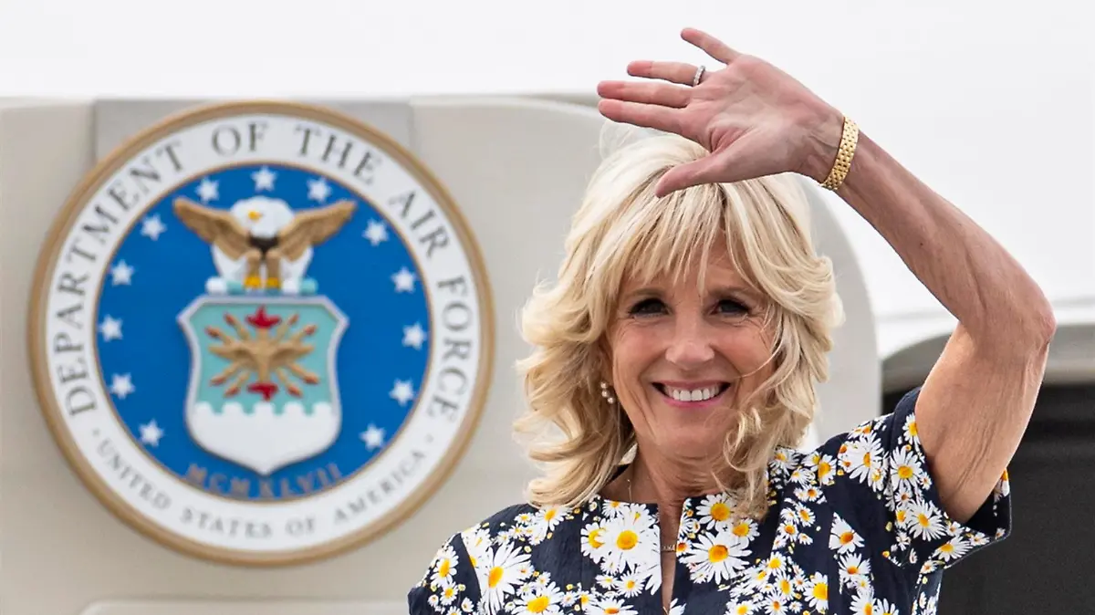 Jill Biden visita por sorpresa Ucrania para reunirse con su primera dama